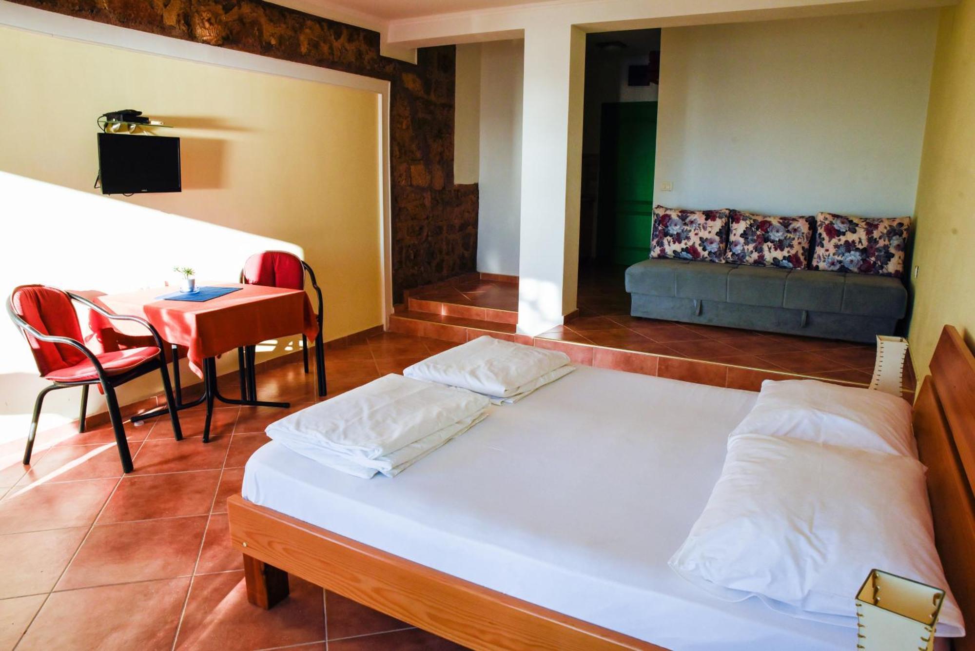 Apartments Susanna Ulcinj Kamer foto