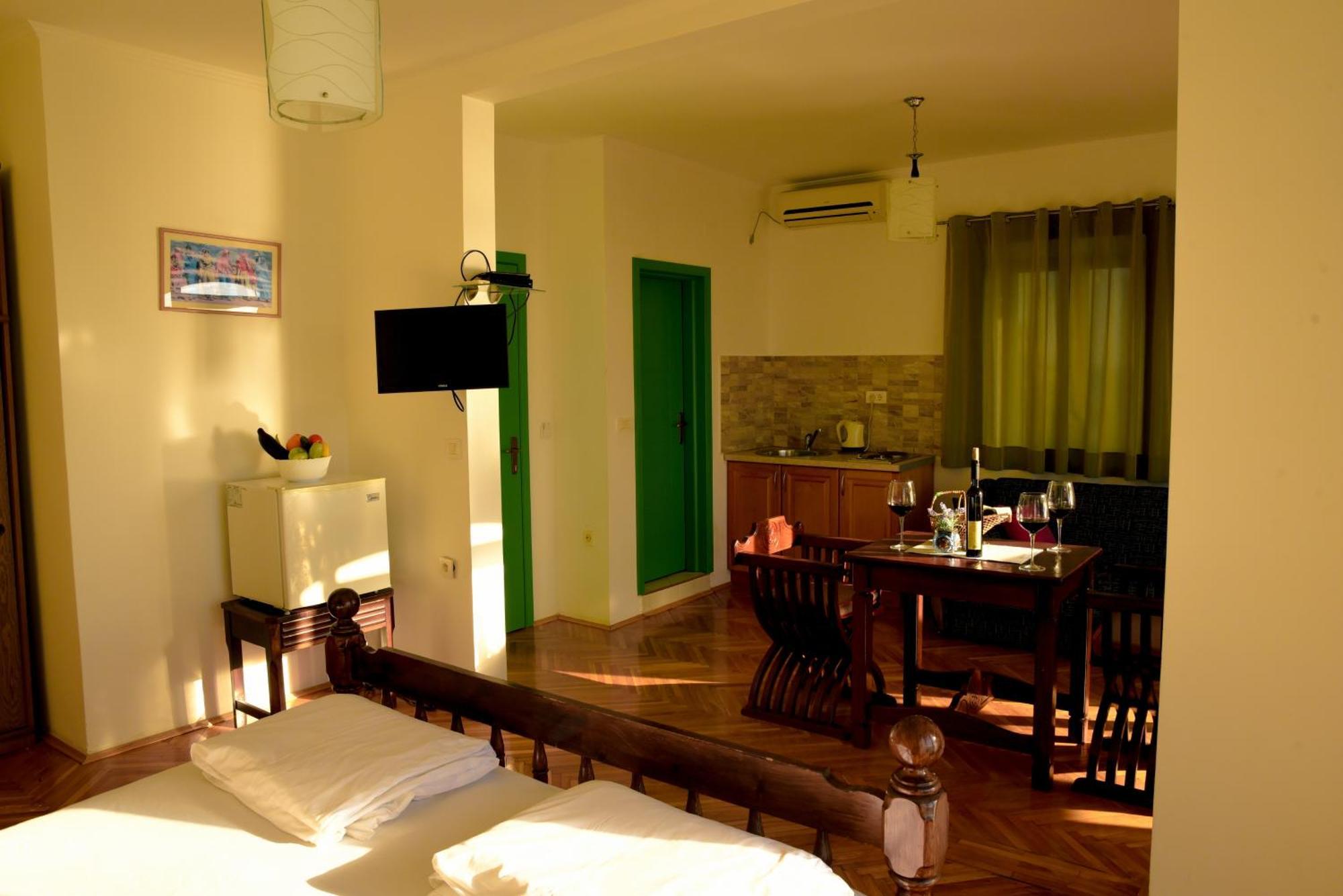 Apartments Susanna Ulcinj Kamer foto